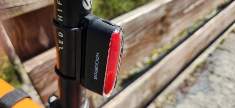 ROCKBROS R0 and Magnetic bike tail and bar lights. Affordable and feature packed, with some quirks.