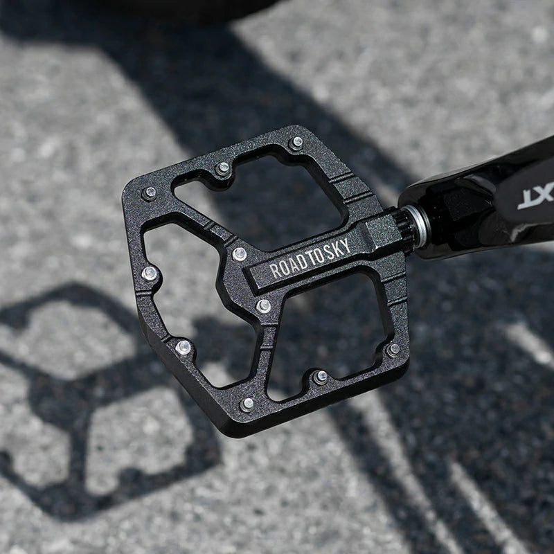 ROCKBROS Large Tread CNC Aluminum Pedals with Sealed Bearings-Road To Sky