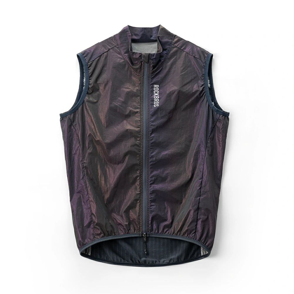 detailed view of the windproof front material and zipper of a cycling vest #color_Purple
