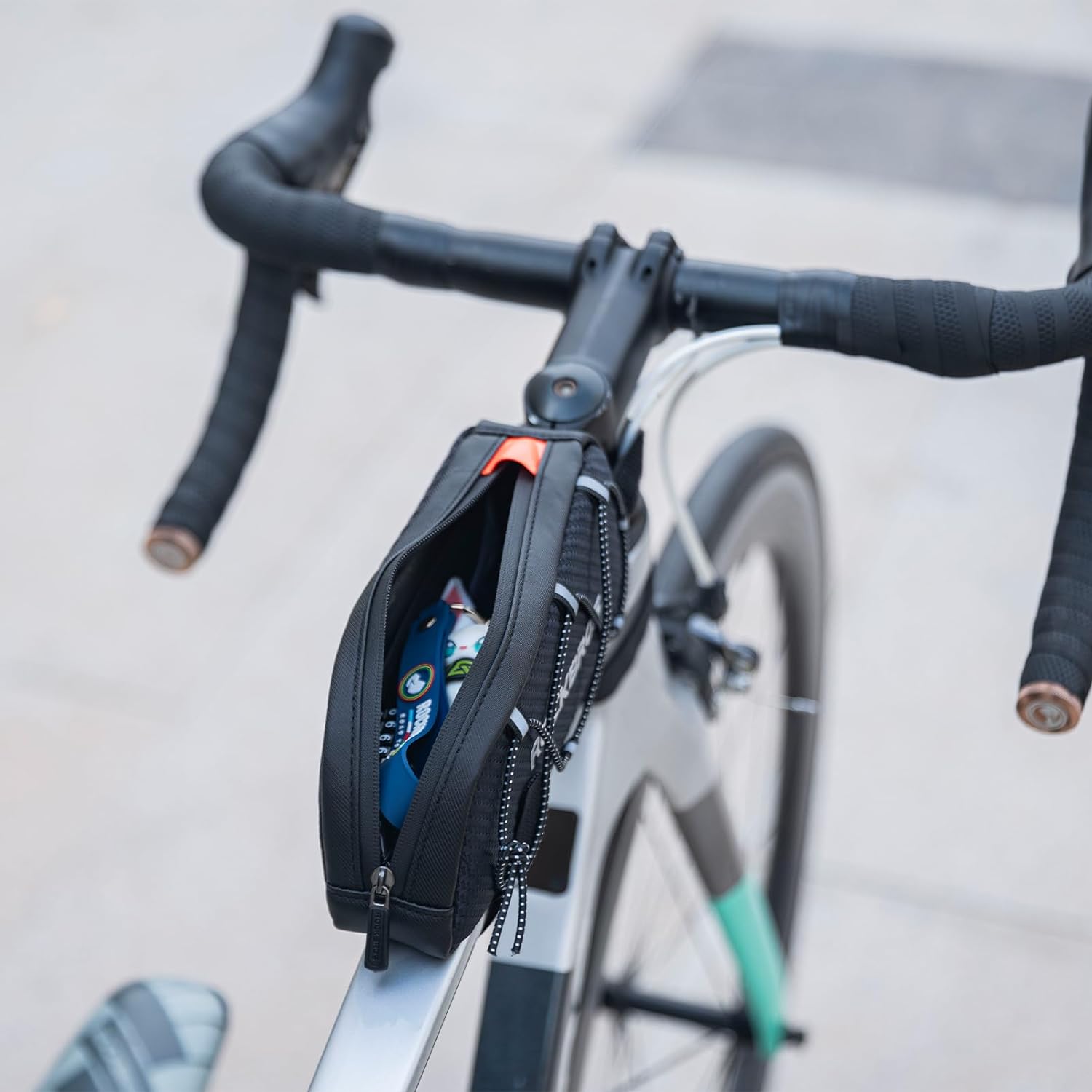 bicycle top tube gear bag