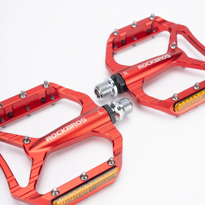 rocket-style-aluminum-alloy-non-slip-reflective-bike-pedals#color_red