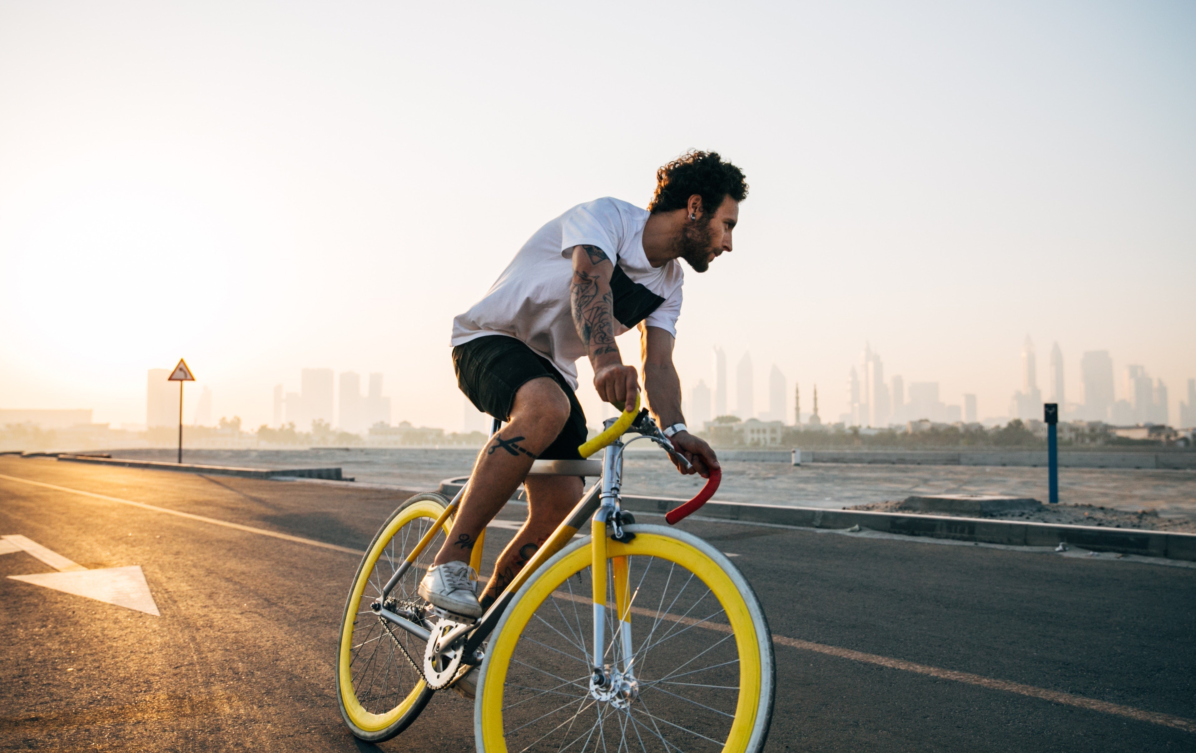 Why you should wear clipless cycling shoes when cycling