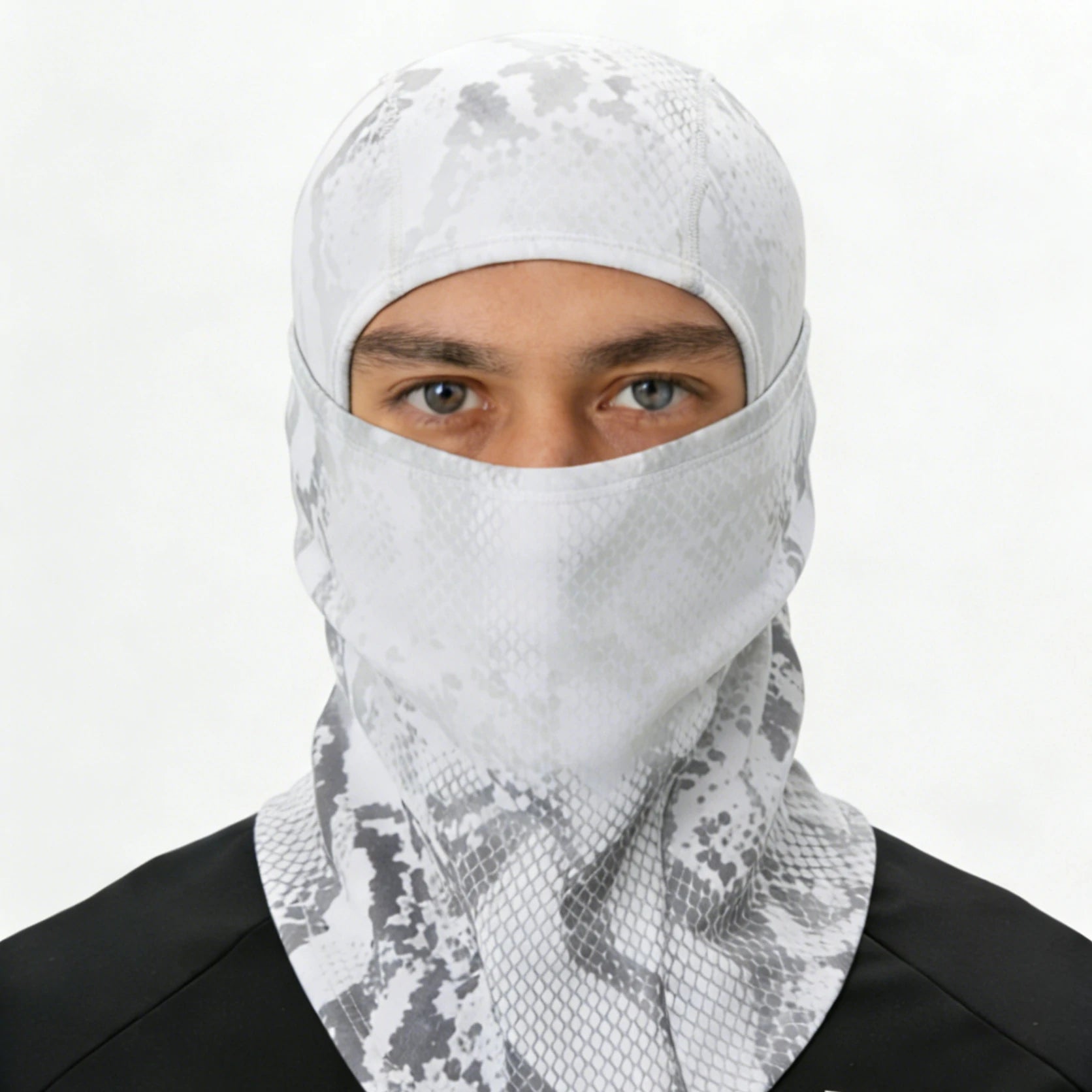 Camouflage balaclava on a mannequin head against a white background #color_Serpentine gray
