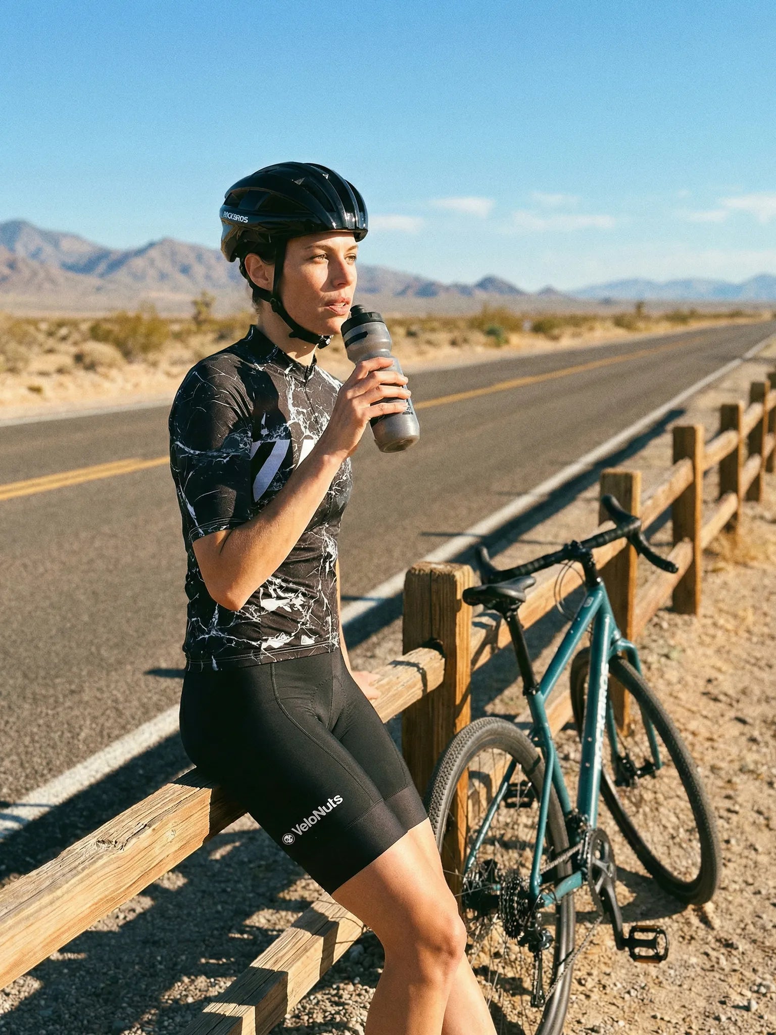 Women's Cycling Jersey Liquid Terrain#Type_Noir Marble