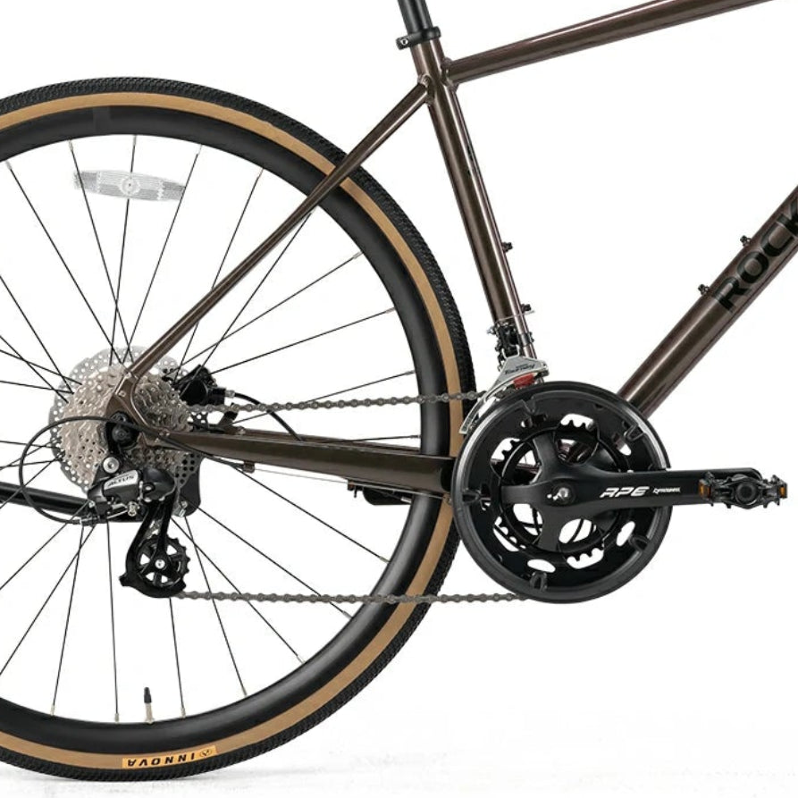 p2e-road-bike-brown-drivetrain #color_brown
