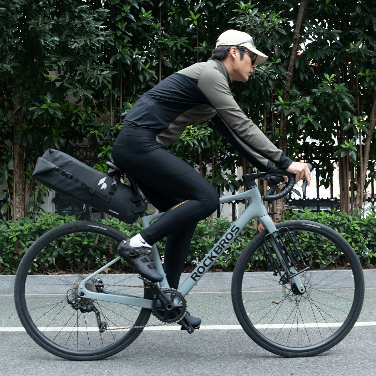 gravel bike with bags RideMate 100% Waterproof Bike Tail Bag ROCKBROS 13L For MTB Road Gravel Bike