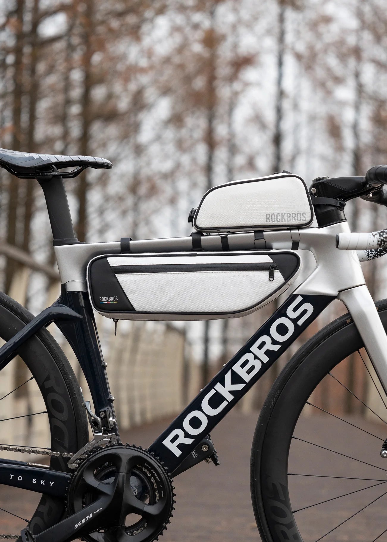 white road to sky frame bag#color_white