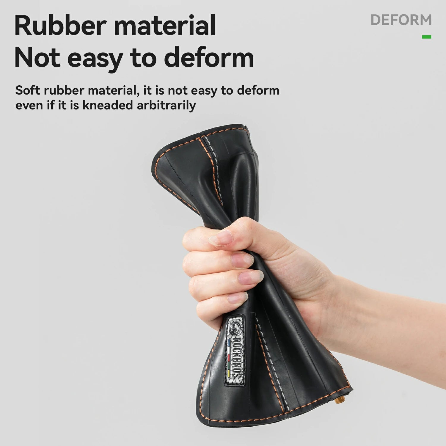 sustainable-eco-friendly-tyvek®-recycled-tire-bike-wallet-0.7l-road-to-sky