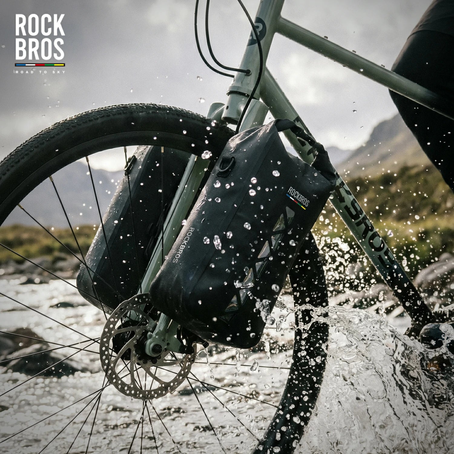 TL-171 4L 100%Waterproof Bike Fork Bag with Clear TPU Window ROAD TO SKY